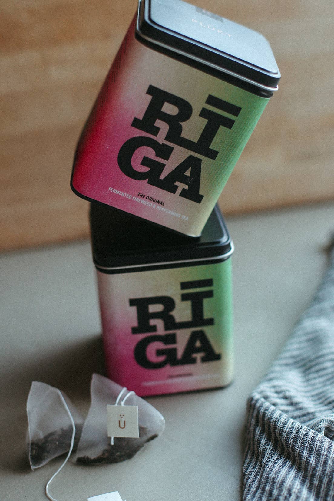 RIGA Original x PLŪKT Gefermenteerde thee van wilgenroosje en pepermunt