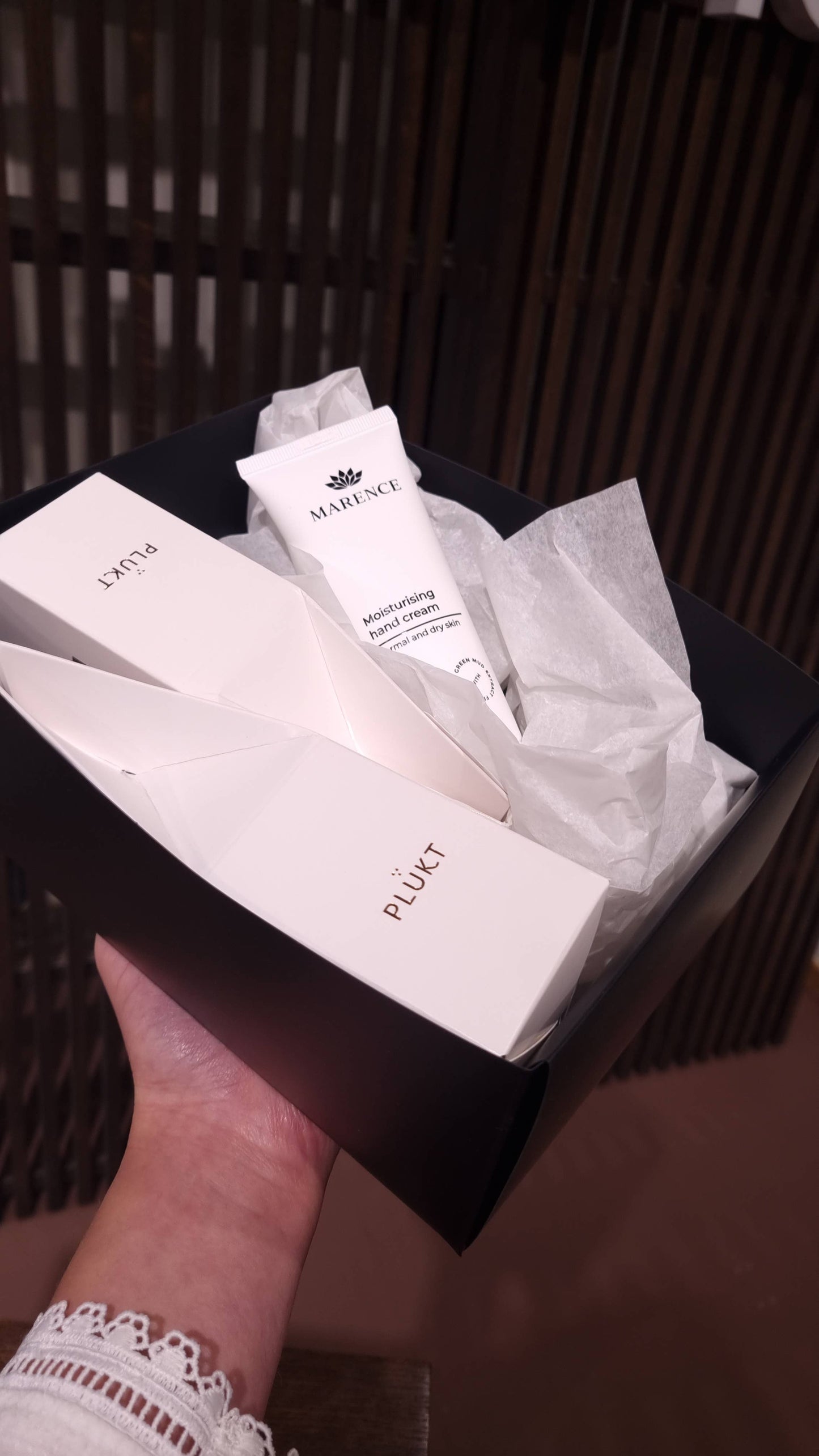 NORDIC BEAUTY Biologische kruidenthee geschenkset & handcrème